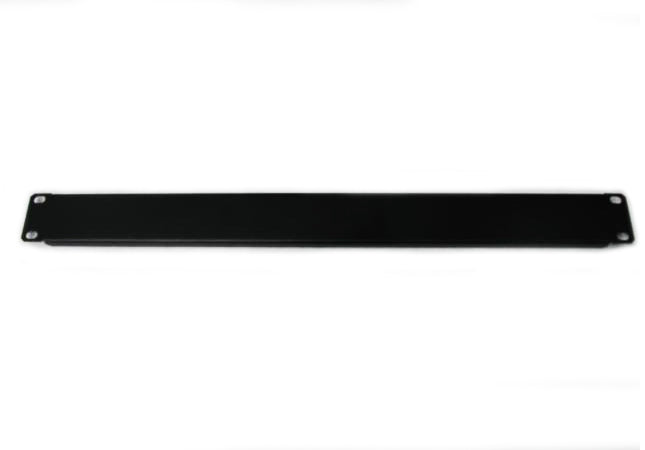 GROVE 1RU blanking panel mounted in 19-inch rack showing blank slot cover for airflow management and dust protection.