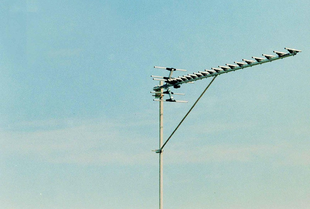 23 element UHF highband Yagi antenna for channels 28 to 69 providing high gain and directional digital TV reception