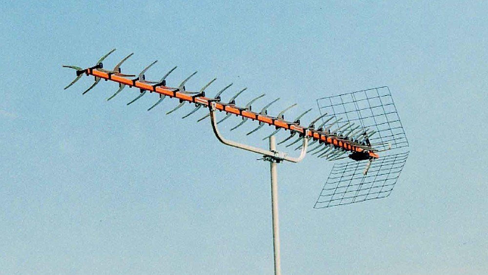 Delta 91 Element UHF High-Gain Antenna with durable weatherproof design for superior signal reception in weak signal areas.