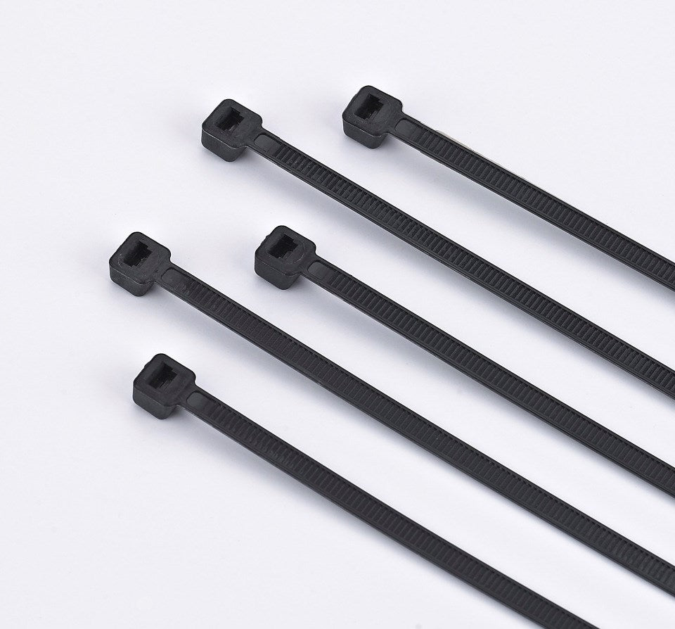 200mm x 4.6mm black UV-stabilised nylon cable tie in a 100 pack for secure indoor and outdoor cable management.