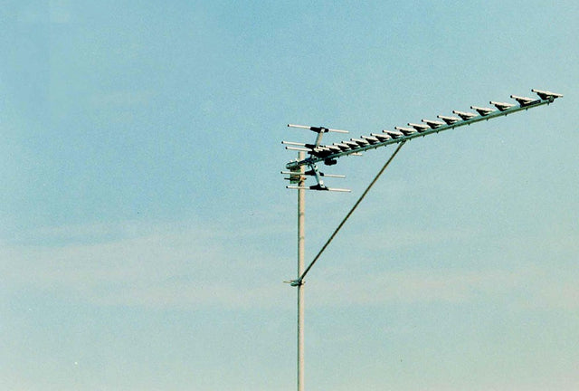 23 element UHF highband Yagi antenna for channels 28 to 69 providing high gain and directional digital TV reception